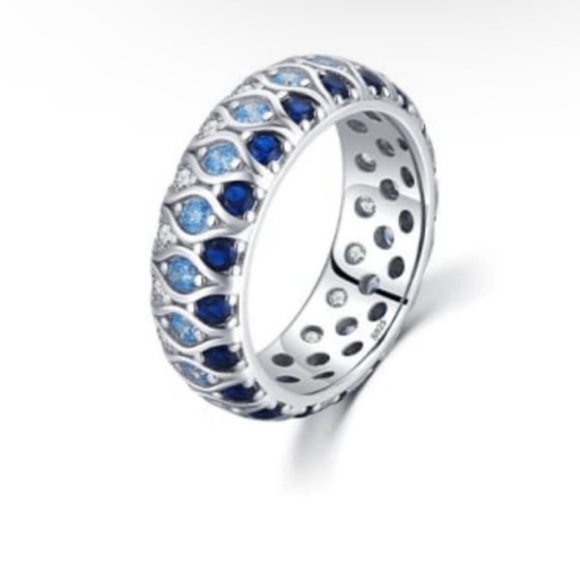 925 Sterling Silver Band Ring - Picture 1 of 7